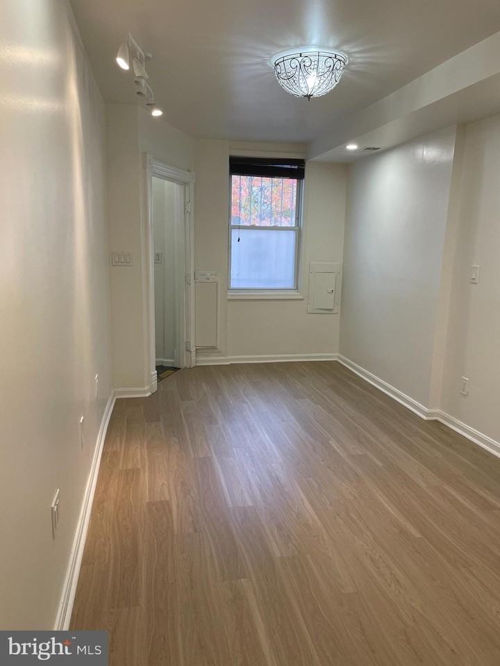 2016 10th St Nw - Photo 5 of 17