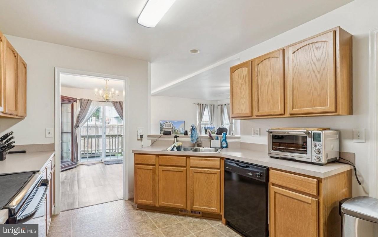 7821A Outing Ave - Photo 6 of 25