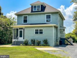 featured image of 3 Elliott Rd #2