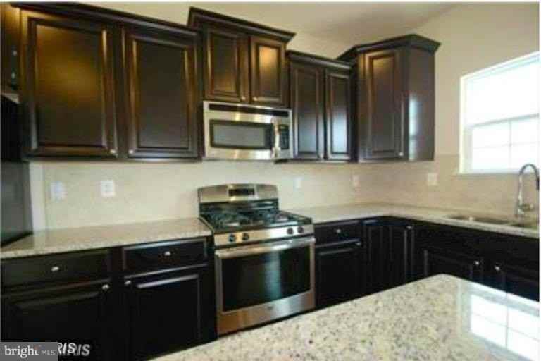 1818 Encore Ter - Photo 4 of 17