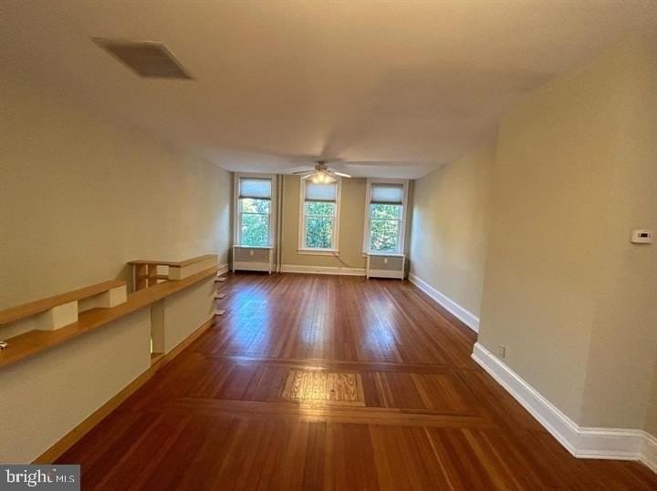 105 E West St #B - Photo 6 of 35