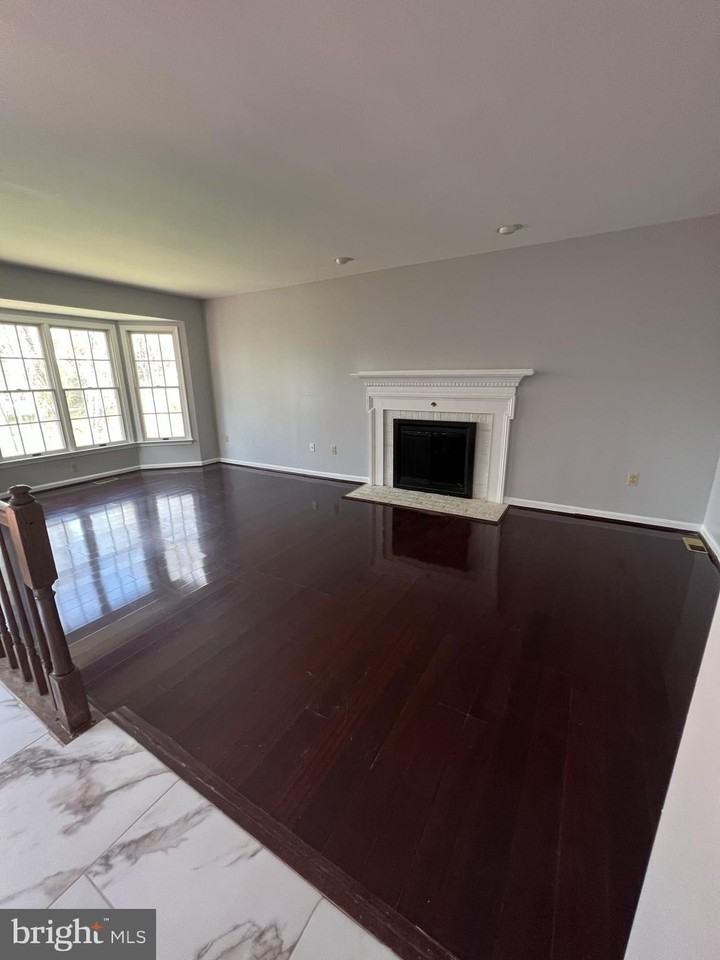 6910 Raven Ln - Photo 3 of 14