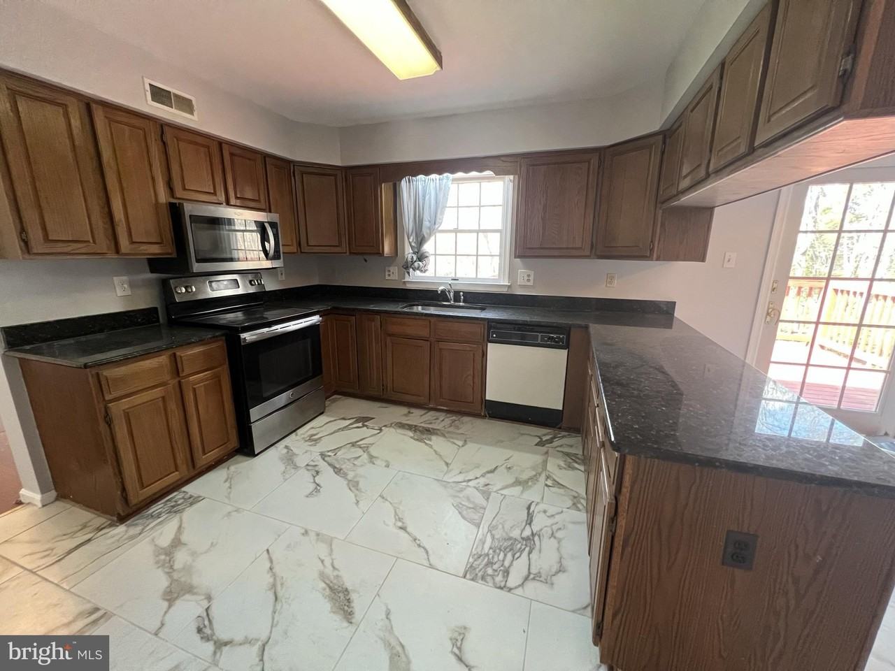 6910 Raven Ln - Photo 4 of 14