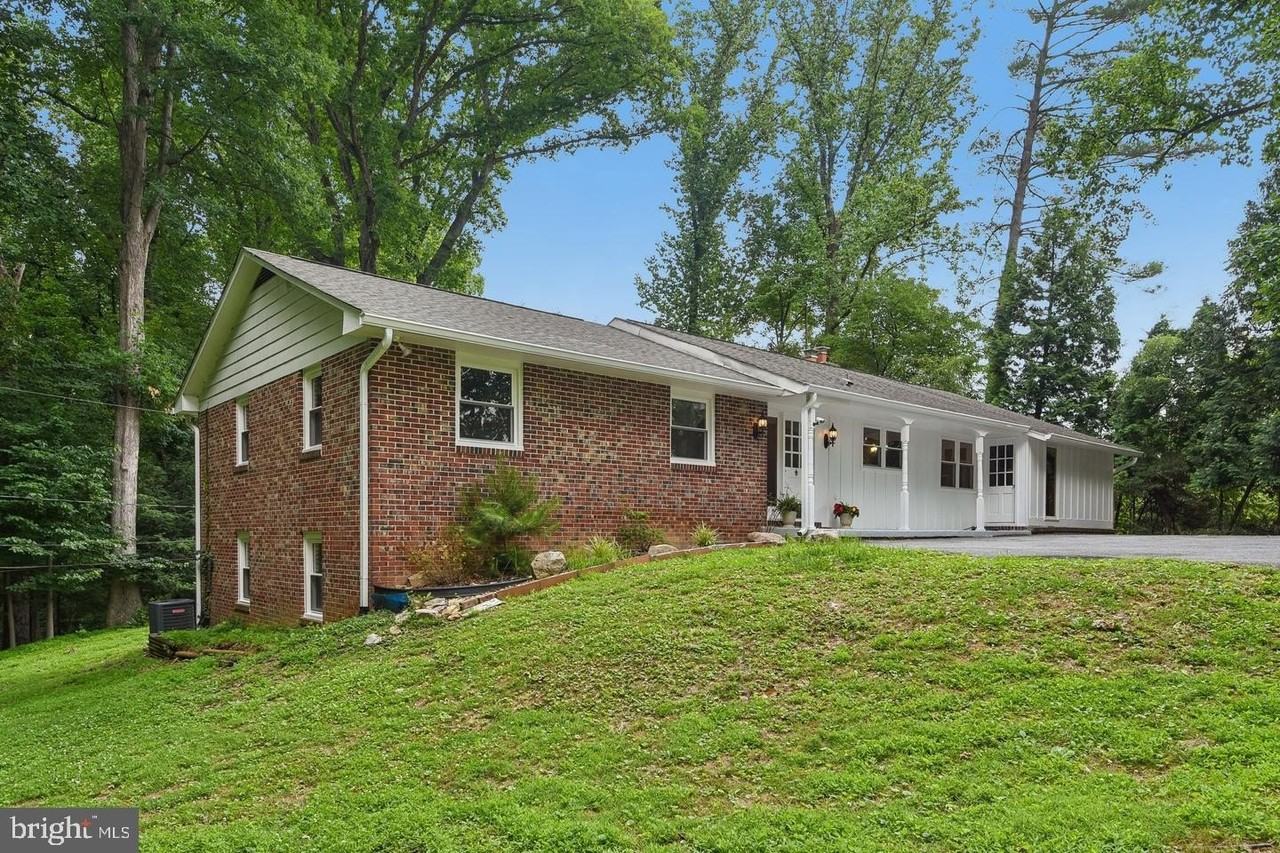 10206 Green Clover Ct - Photo 2 of 50