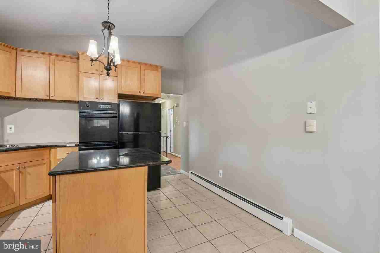 10206 Green Clover Ct - Photo 4 of 50