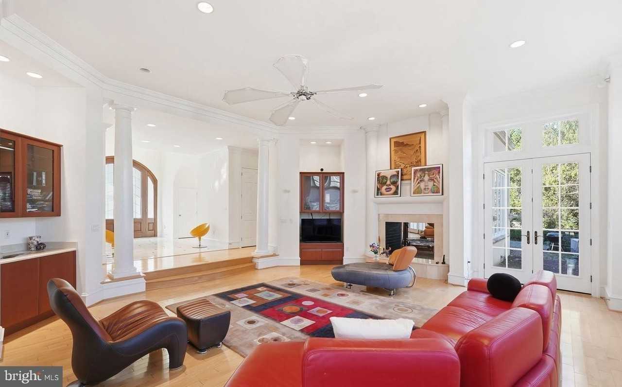 8537 Rapley Preserve Cir - Photo 4 of 37