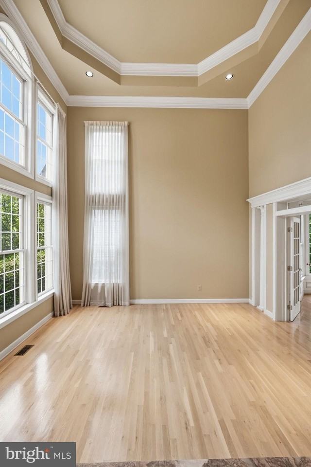 10417 Snow Point Dr - Photo 6 of 40