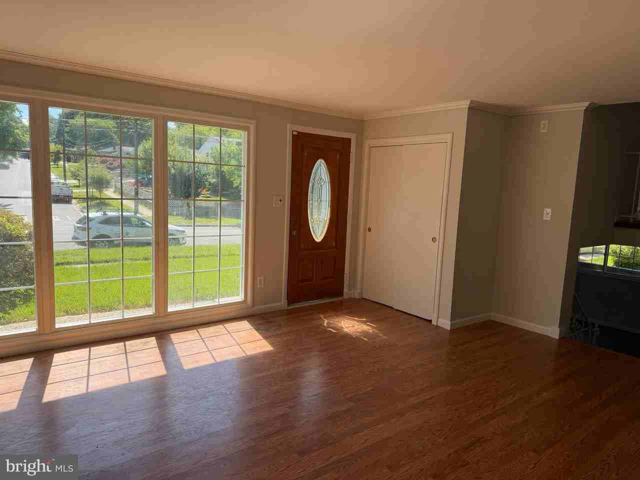 13206 Holdridge Rd - Photo 3 of 14
