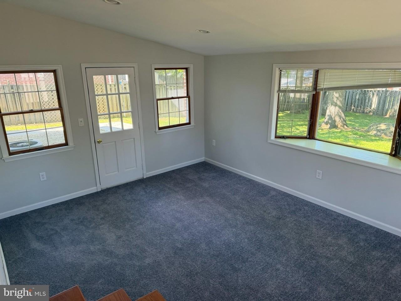 13206 Holdridge Rd - Photo 5 of 14