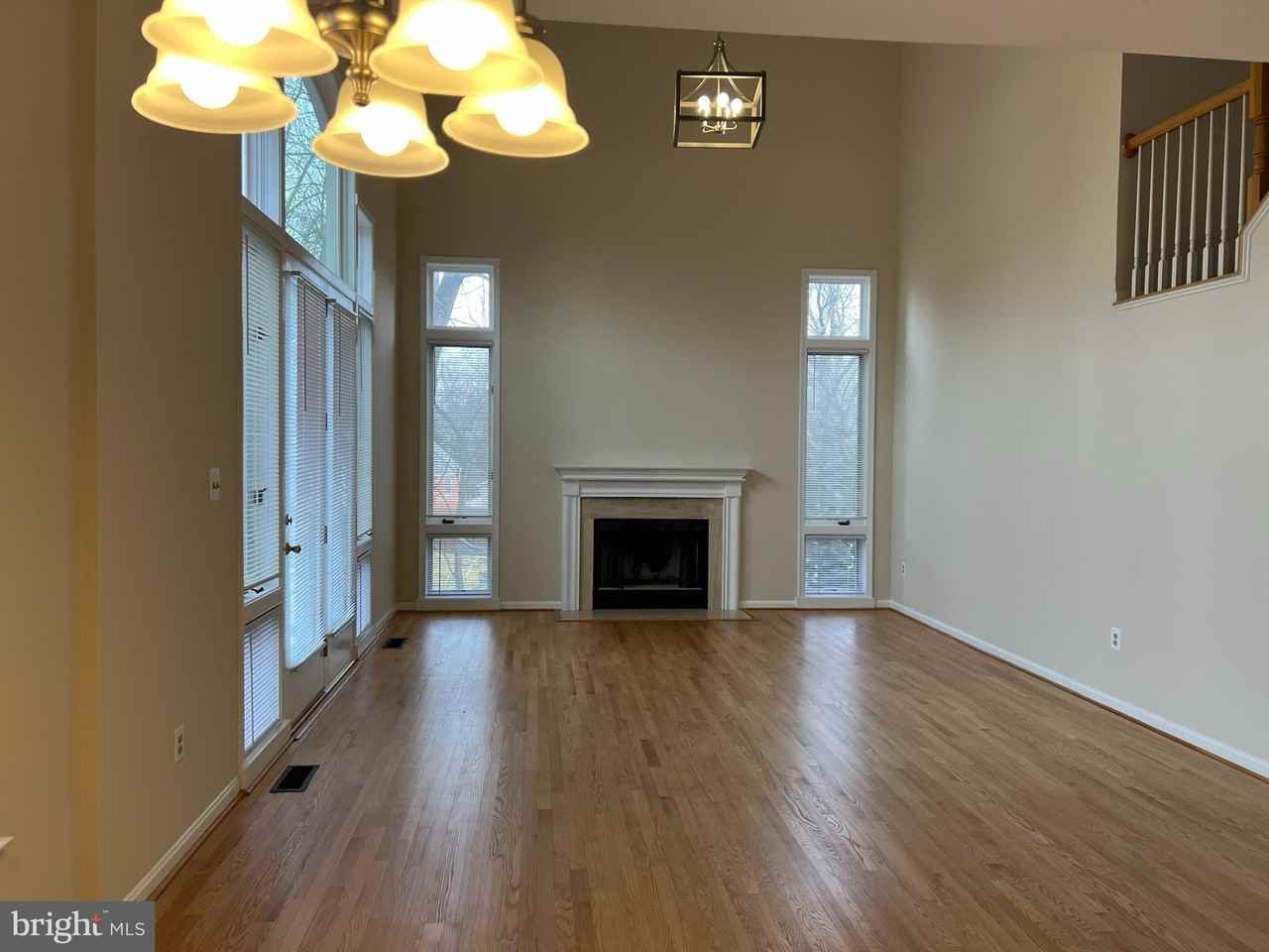 9425 Spruce Tree Cir - Photo 6 of 38