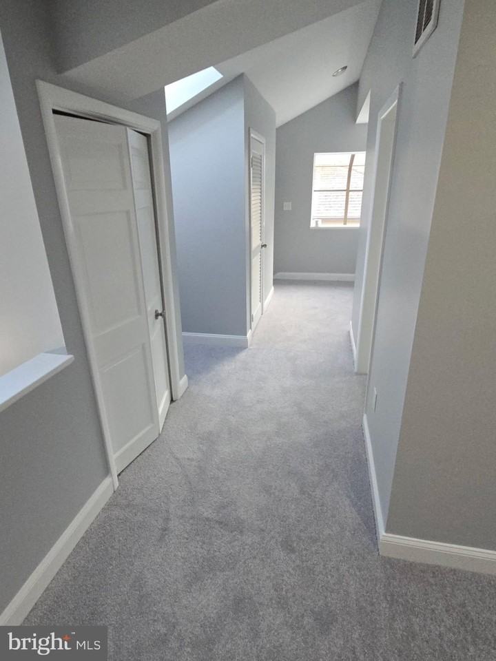 3013 Courtside Rd - Photo 7 of 13