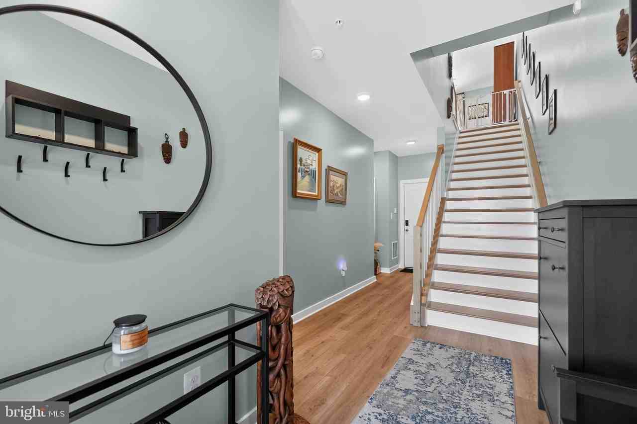 17139 Hardisty Way - Photo 3 of 30