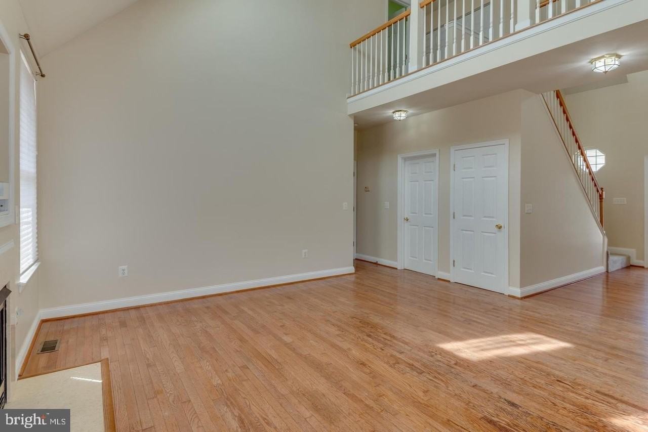 45921 Altman Ct - Photo 2 of 26