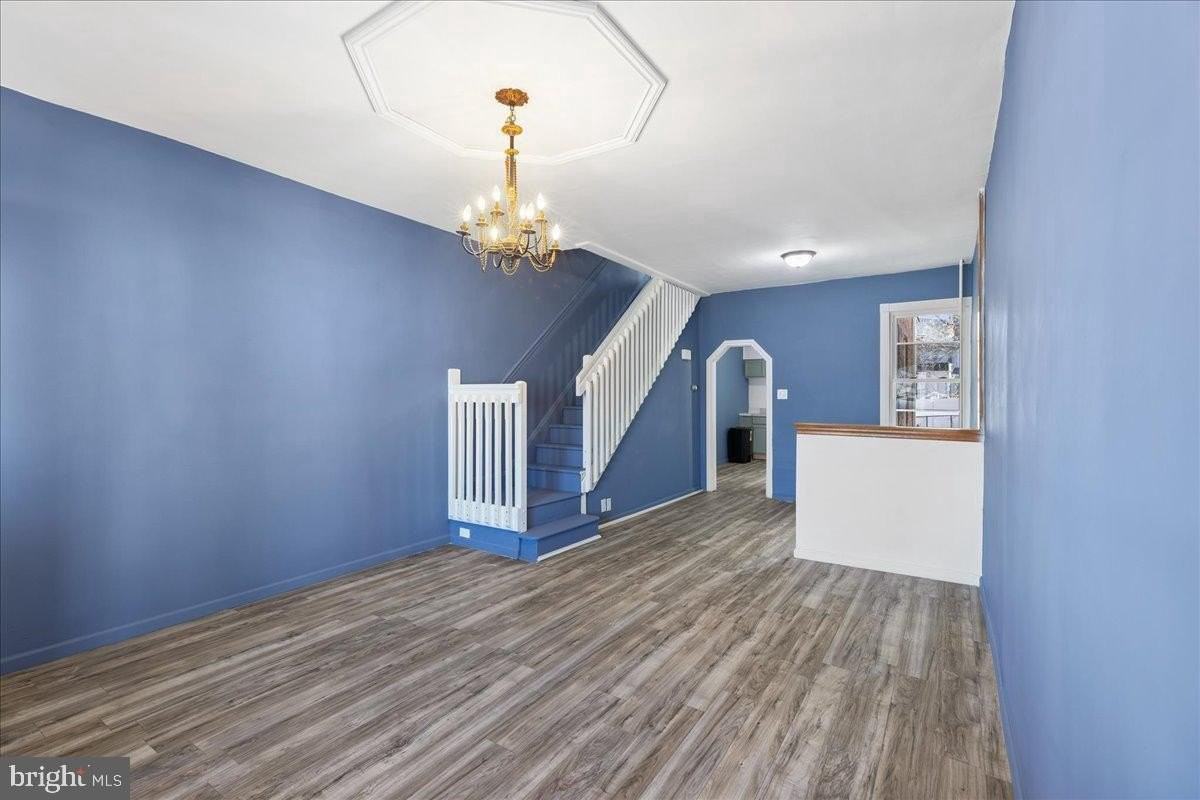 231 S Broadway - Photo 2 of 27