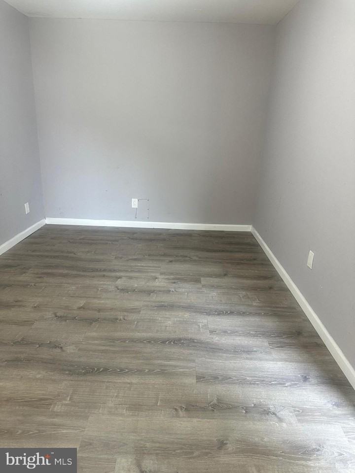 101 W Buck St #A - Photo 7 of 10