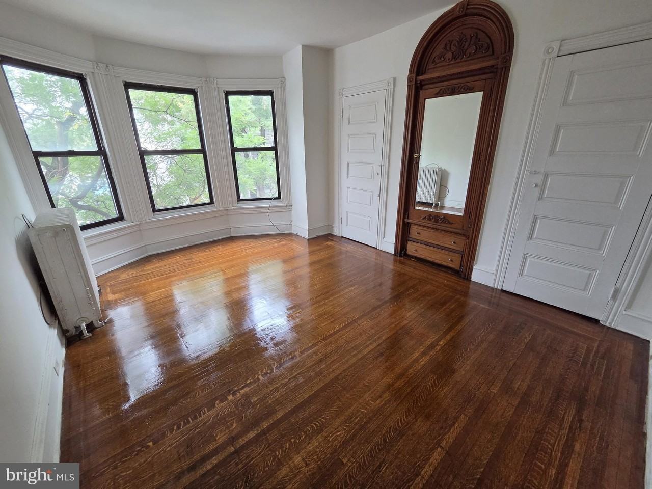 315 N 6th St #2F - Photo 7 of 10