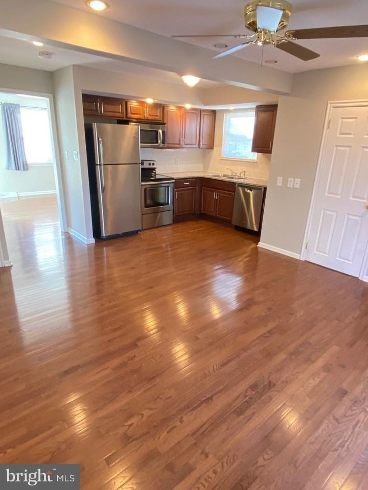 517 Grant Ave - Photo 2 of 15