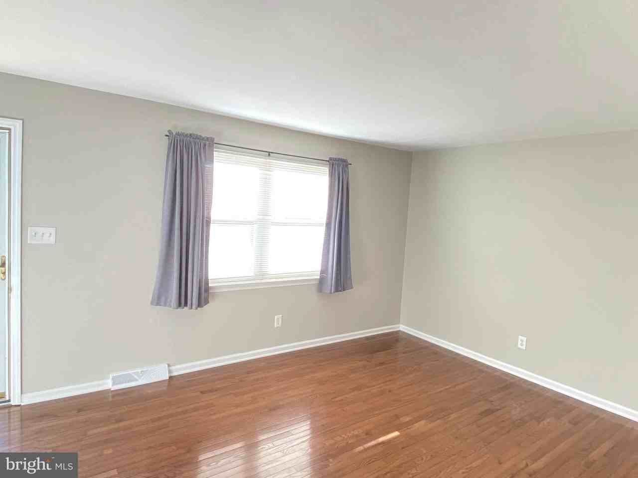 517 Grant Ave - Photo 5 of 15