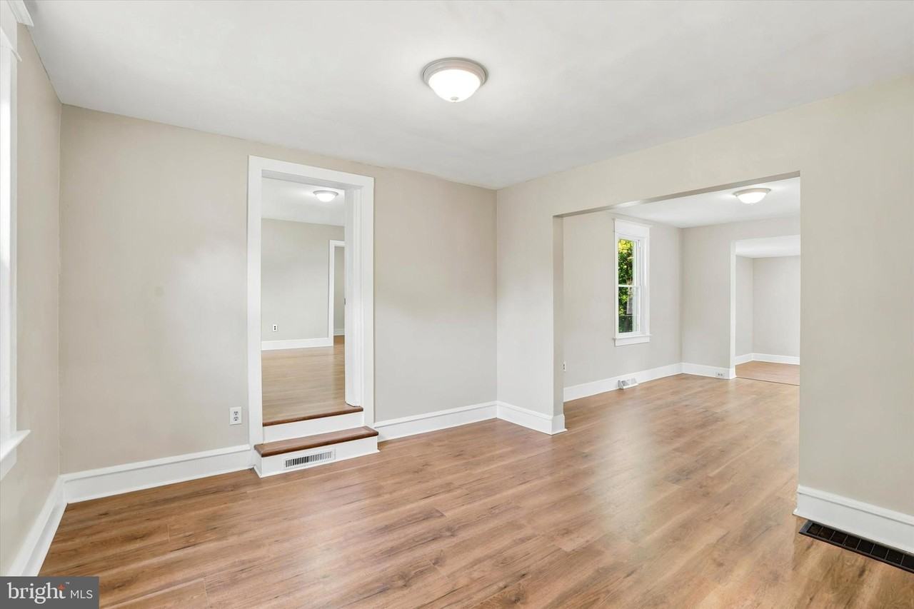 4 Boraten Rd - Photo 6 of 23