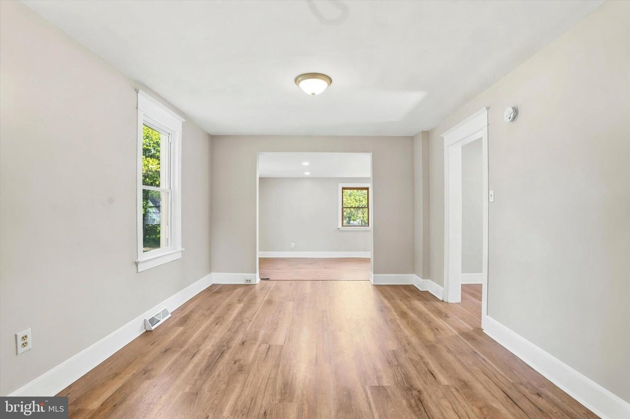 4 Boraten Rd - Photo 7 of 23