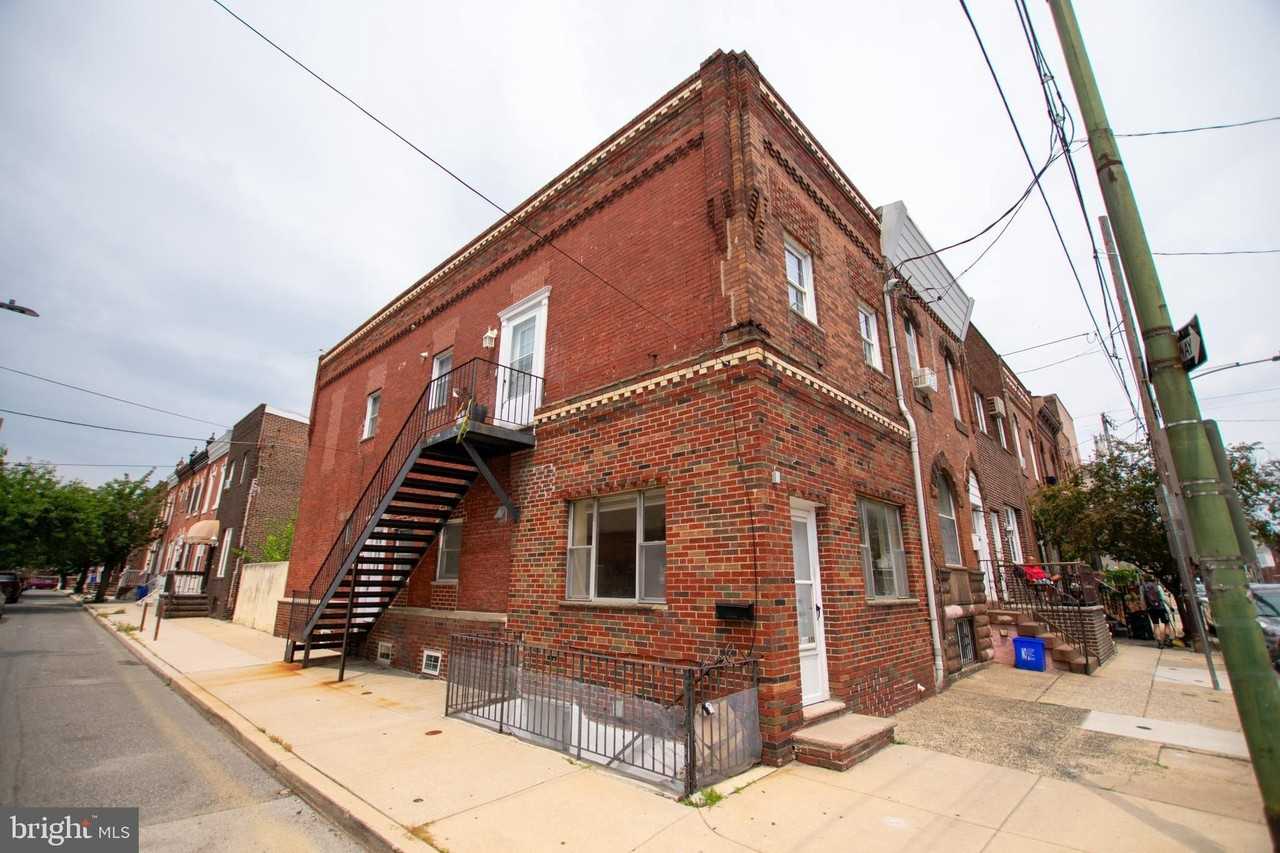 2312 S 12th St #1 - Photo 3 of 15