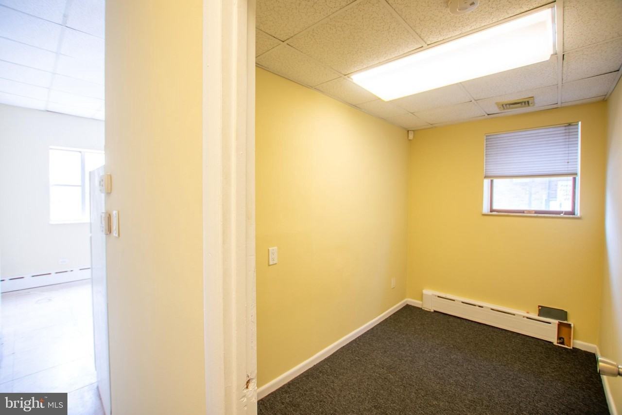 2312 S 12th St #1 - Photo 4 of 15