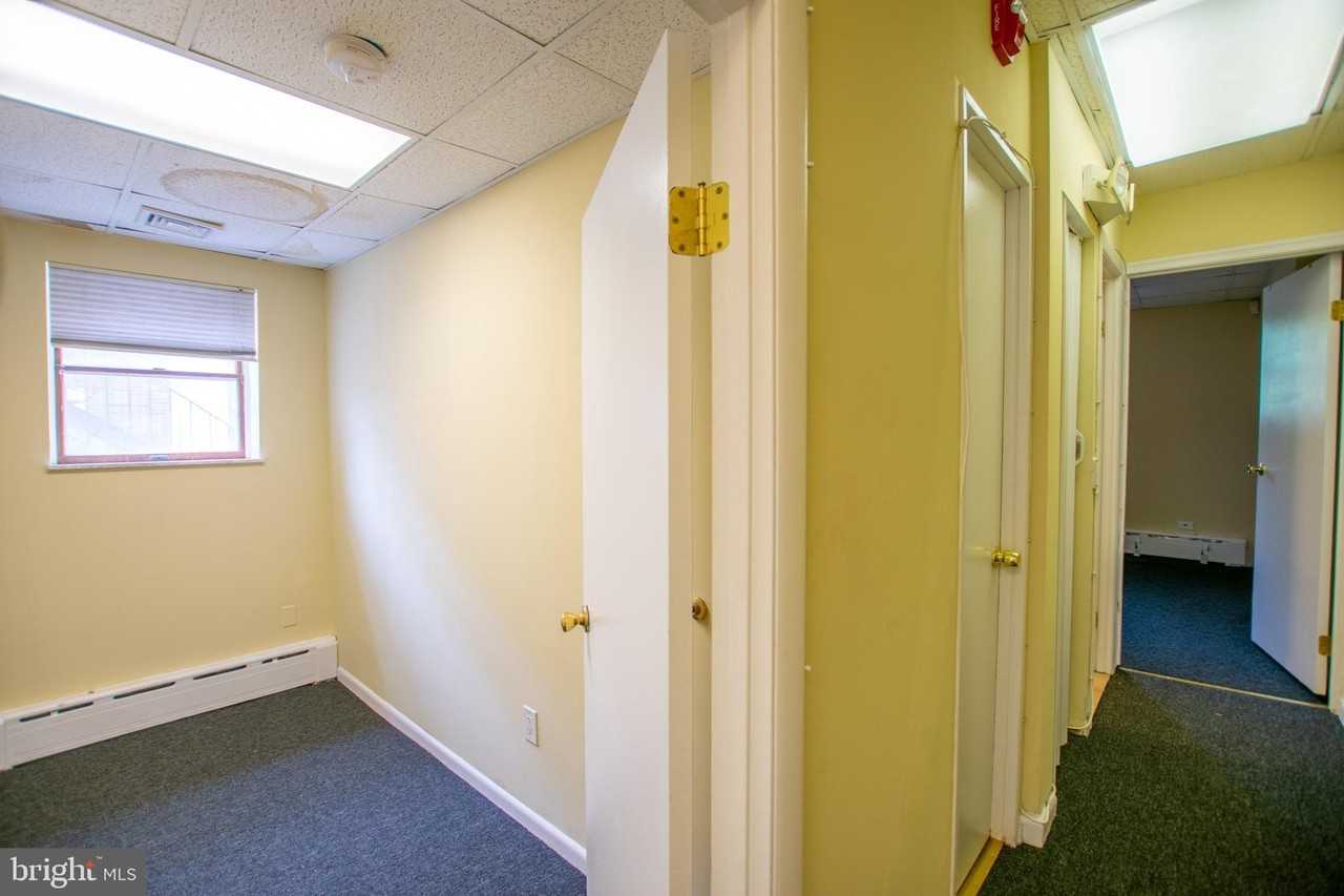 2312 S 12th St #1 - Photo 5 of 15