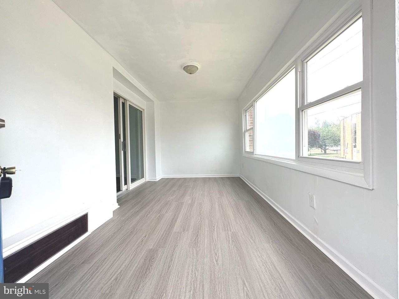 2241 Knorr St - Photo 6 of 27