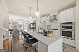 featured image of 2236 S Glebe Rd