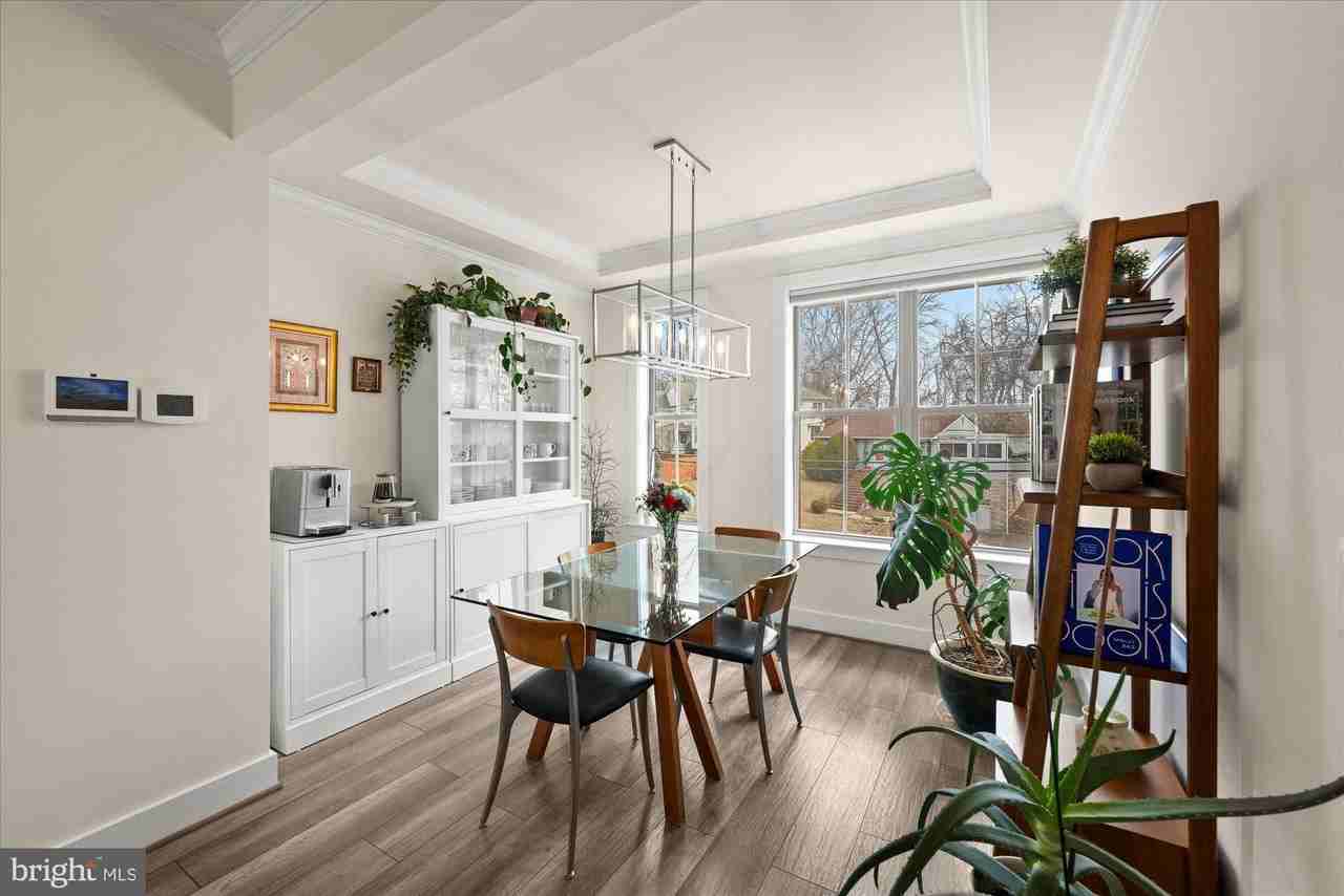 2236 S Glebe Rd - Photo 6 of 23