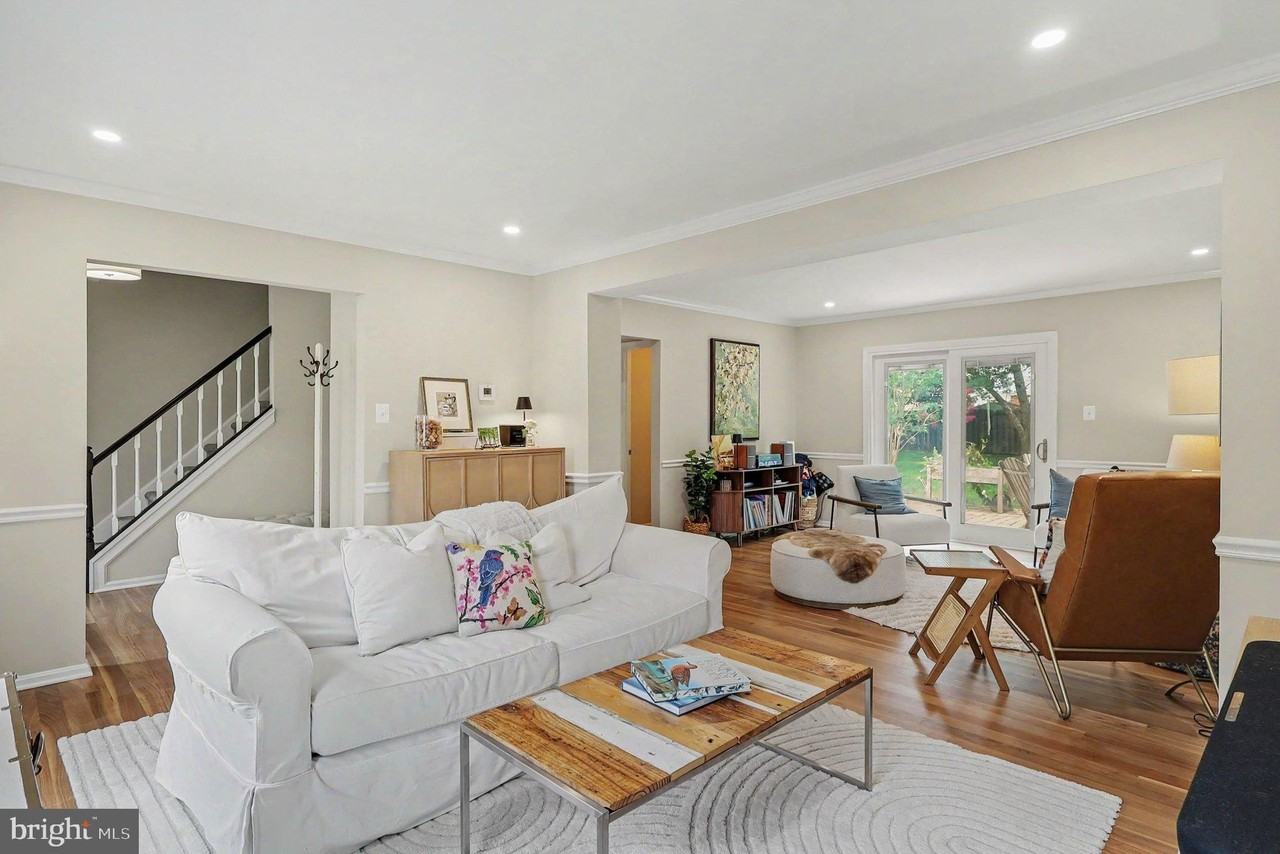 726 Gentle Breeze Ct - Photo 3 of 27