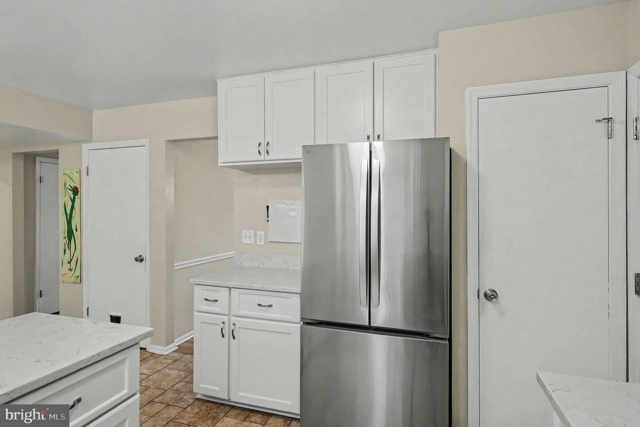 726 Gentle Breeze Ct - Photo 7 of 27