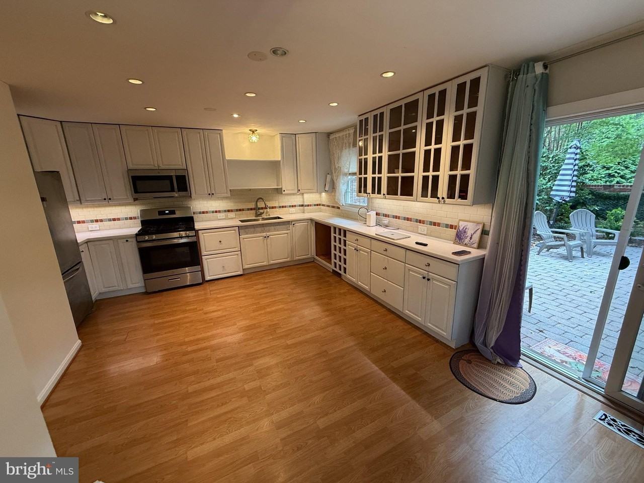 4360 Greenberry Ln - Photo 3 of 16
