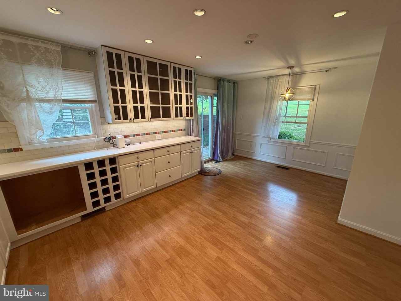 4360 Greenberry Ln - Photo 4 of 16