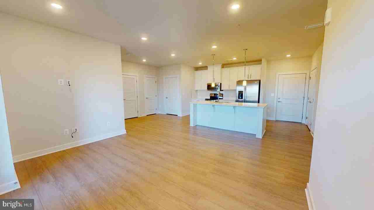 12850 Mosaic Park Way #2Q - Photo 3 of 32