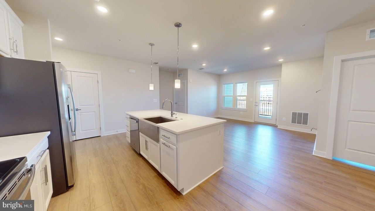 12850 Mosaic Park Way #2Q - Photo 6 of 32