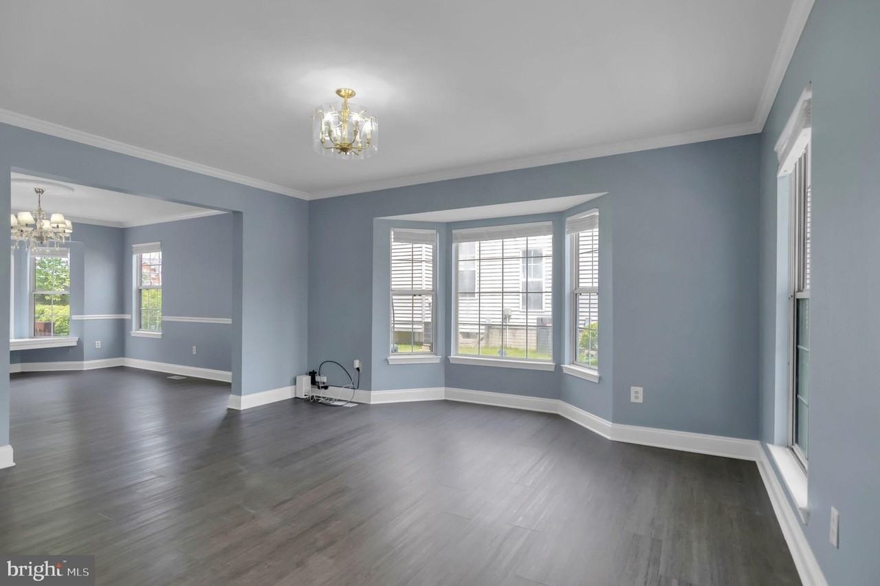15704 Beau Ridge Dr - Photo 6 of 48