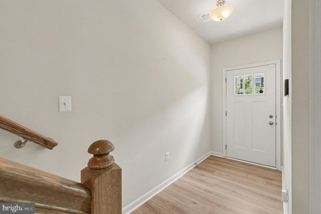 4706 Torrey Ln - Photo 4 of 29