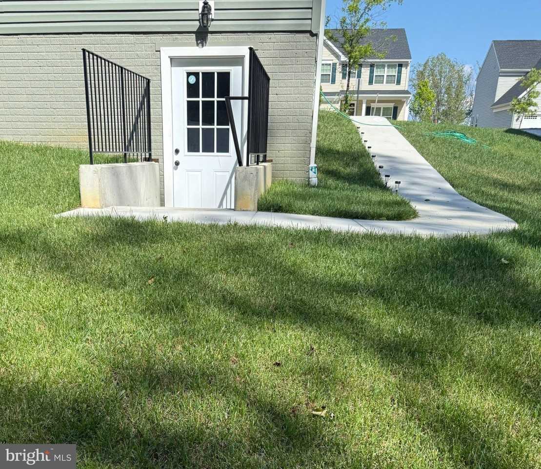 512 Rivers Edge Dr #BS - Photo 2 of 12