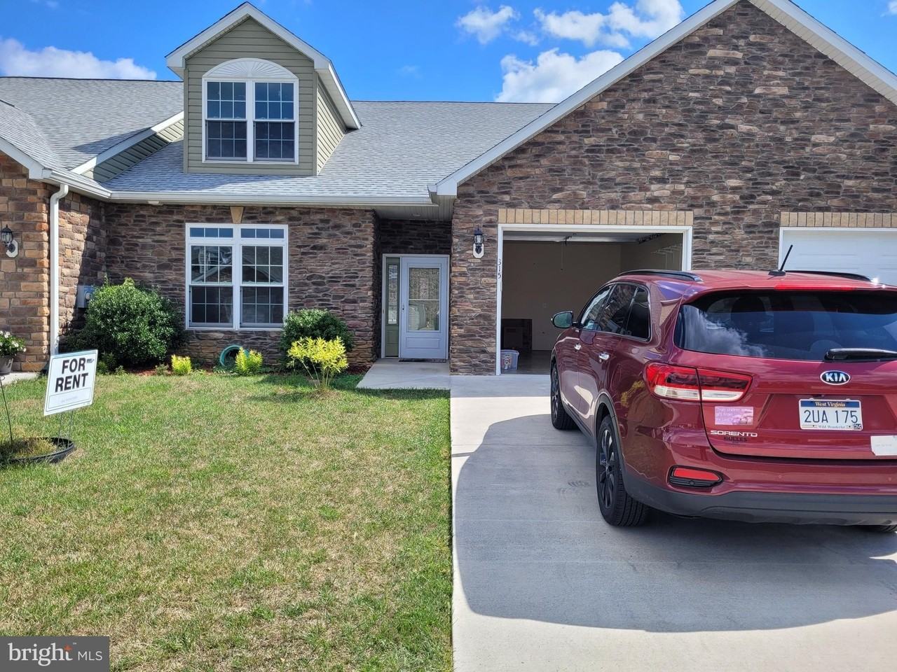 315 Baltusrol Dr - Photo 2 of 13