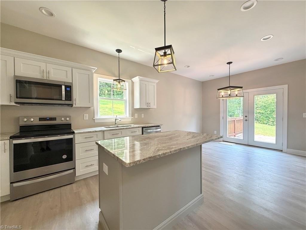 2578 Whipporwill Ct - Photo 3 of 21