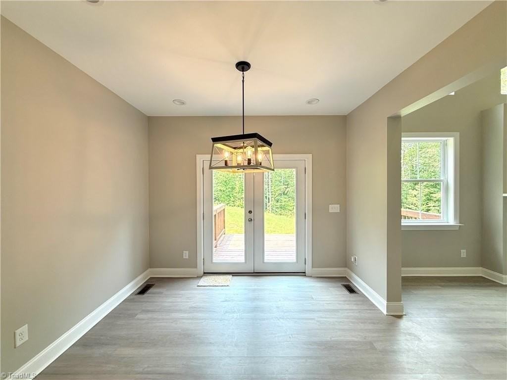 2578 Whipporwill Ct - Photo 4 of 21