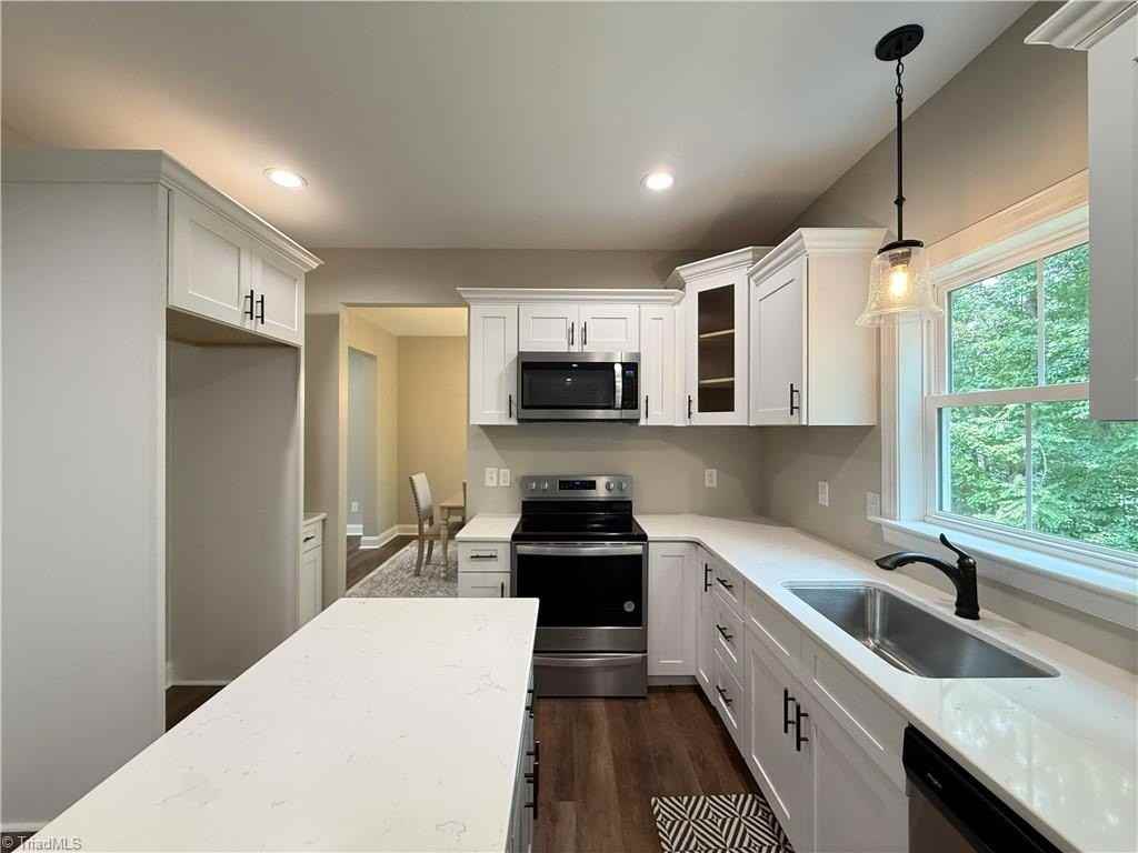 2553 Whipporwill Ct - Photo 2 of 22