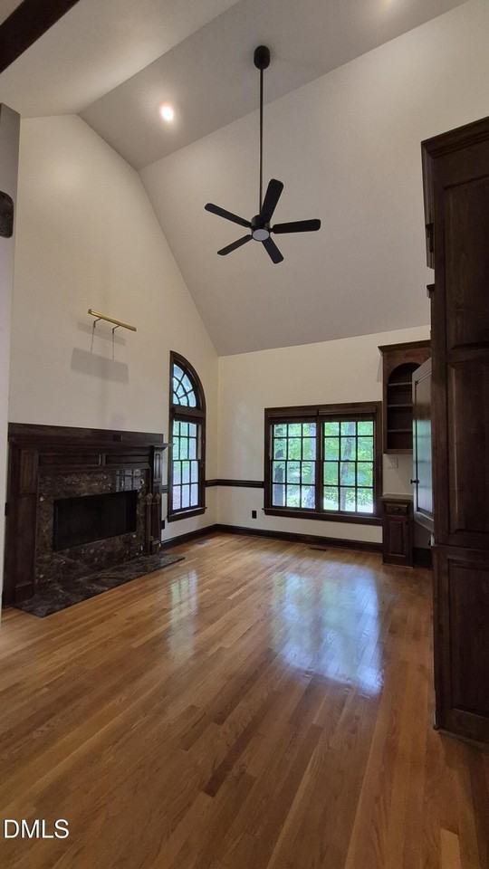 4413 Turnberry Cir - Photo 5 of 32