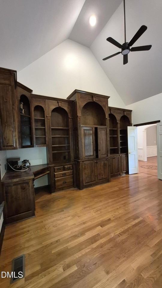 4413 Turnberry Cir - Photo 7 of 32