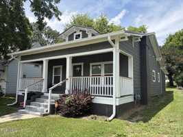 featured image of 710 Carson St