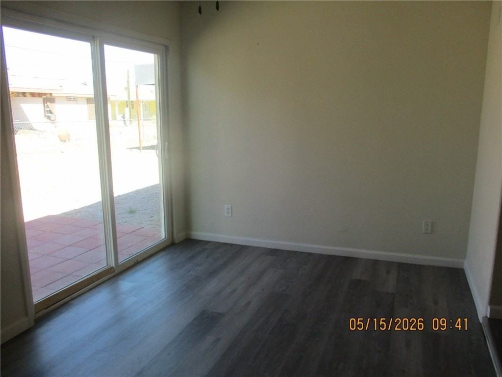 5657 S Pasadena Rd - Photo 4 of 17