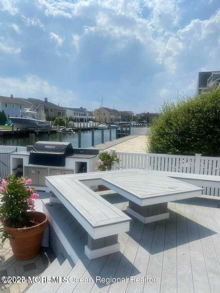 1712 Rue Mirador - Photo 5 of 29