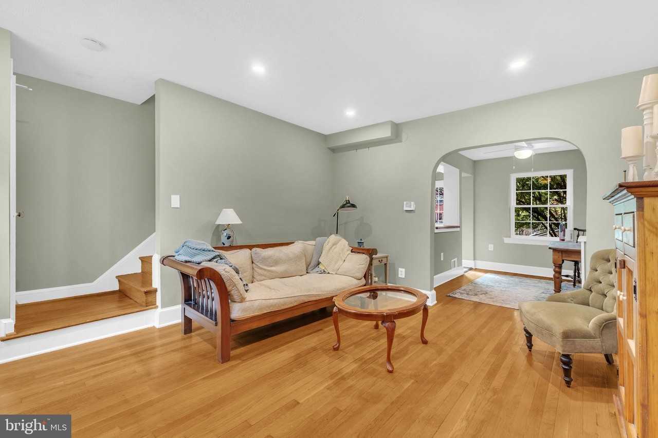 525 E Alexandria Ave - Photo 3 of 40