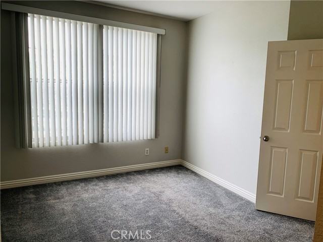 1044 S Rossano Way - Photo 6 of 18